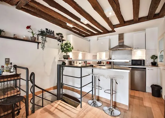 Daire Typical Parisian Duplex#4pers#le Marais